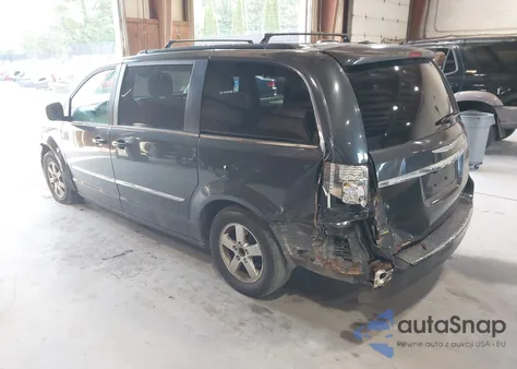 2011 Chrysler Town & Country Touring z USA, uszkodzony, nr VIN 2A4RR5DG9BR708610